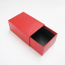 Boîte en papier à glissière rouge pour ceinture en cuir